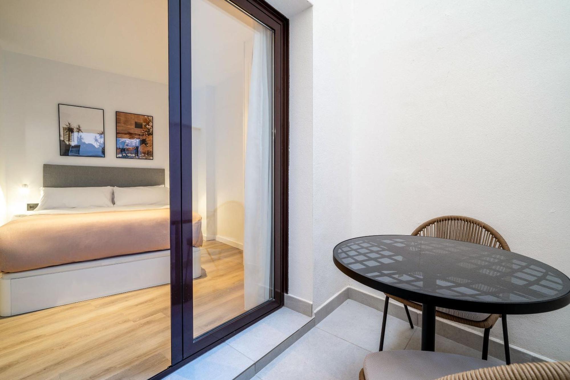 Limehome Malaga Calle Victoria 外观 照片