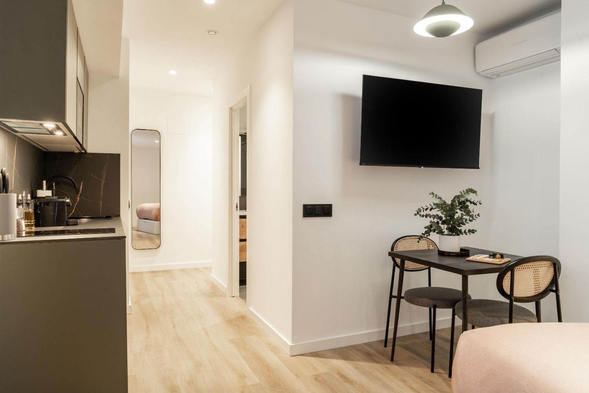 Limehome Malaga Calle Victoria 客房 照片