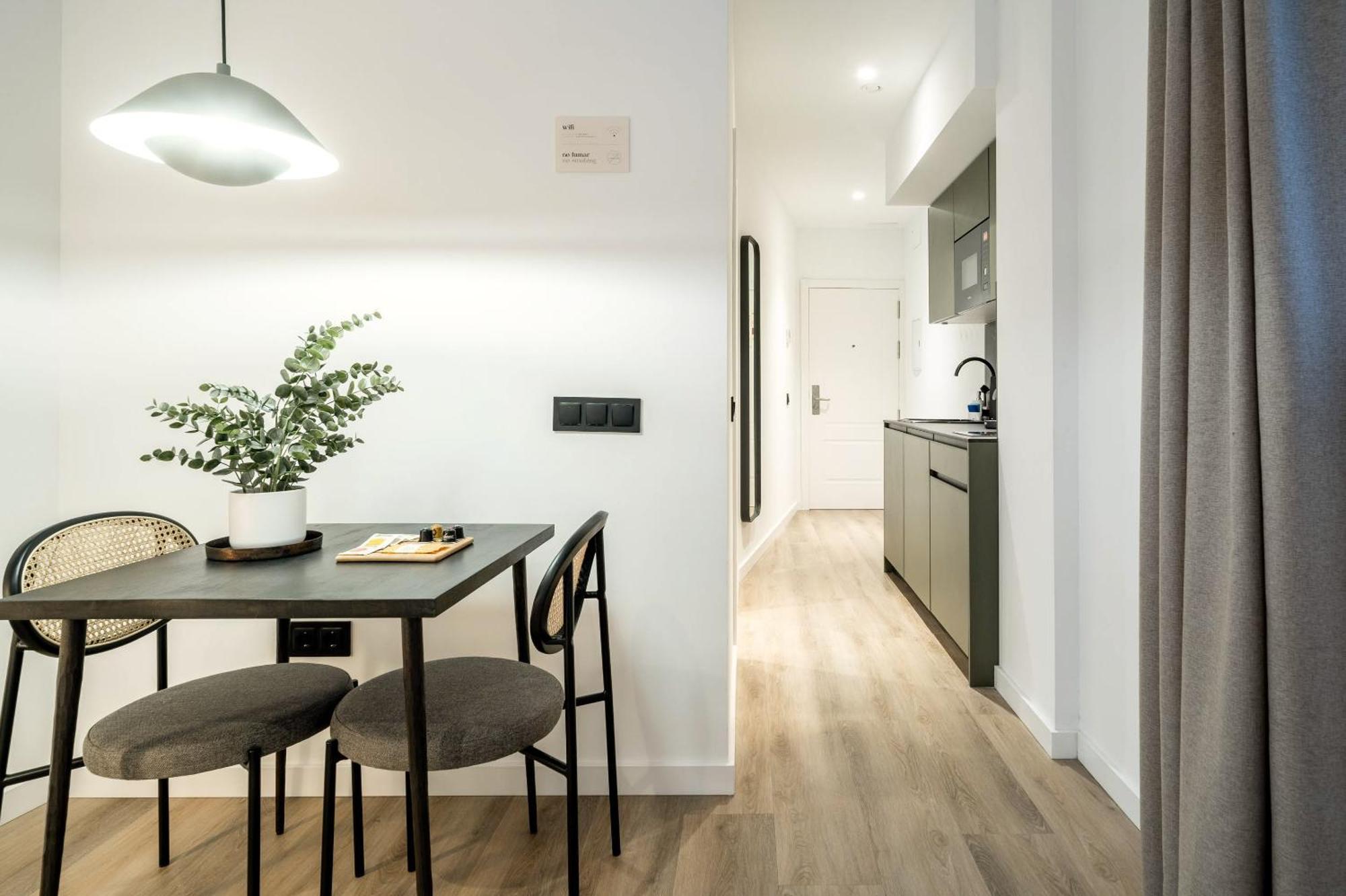 Limehome Malaga Calle Victoria 外观 照片