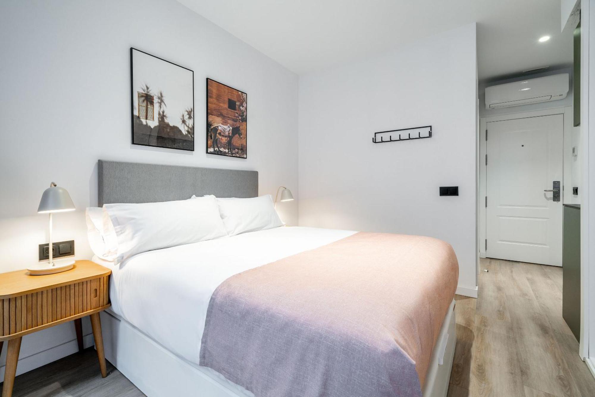 Limehome Malaga Calle Victoria 客房 照片