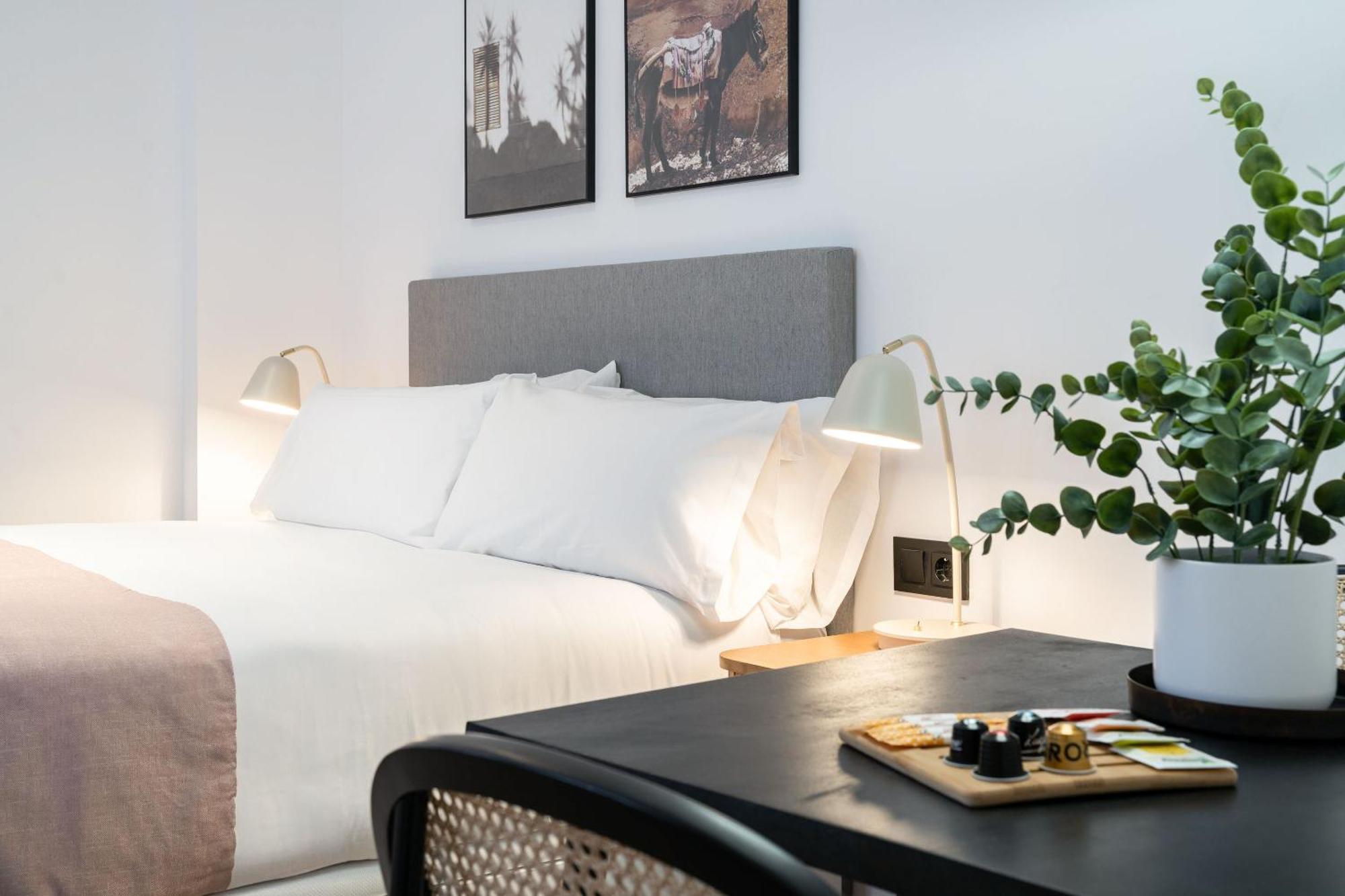 Limehome Malaga Calle Victoria 外观 照片