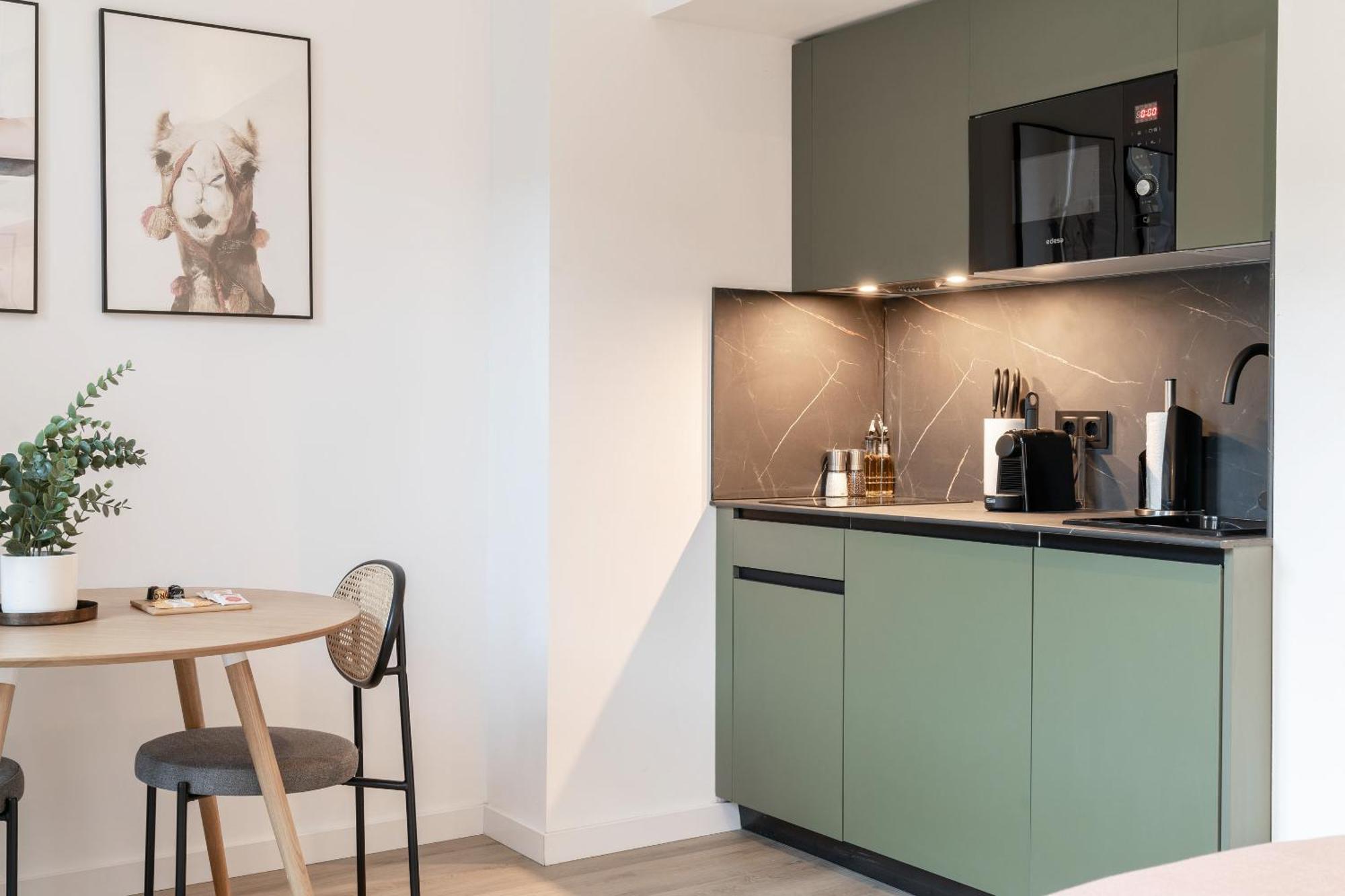 Limehome Malaga Calle Victoria 外观 照片