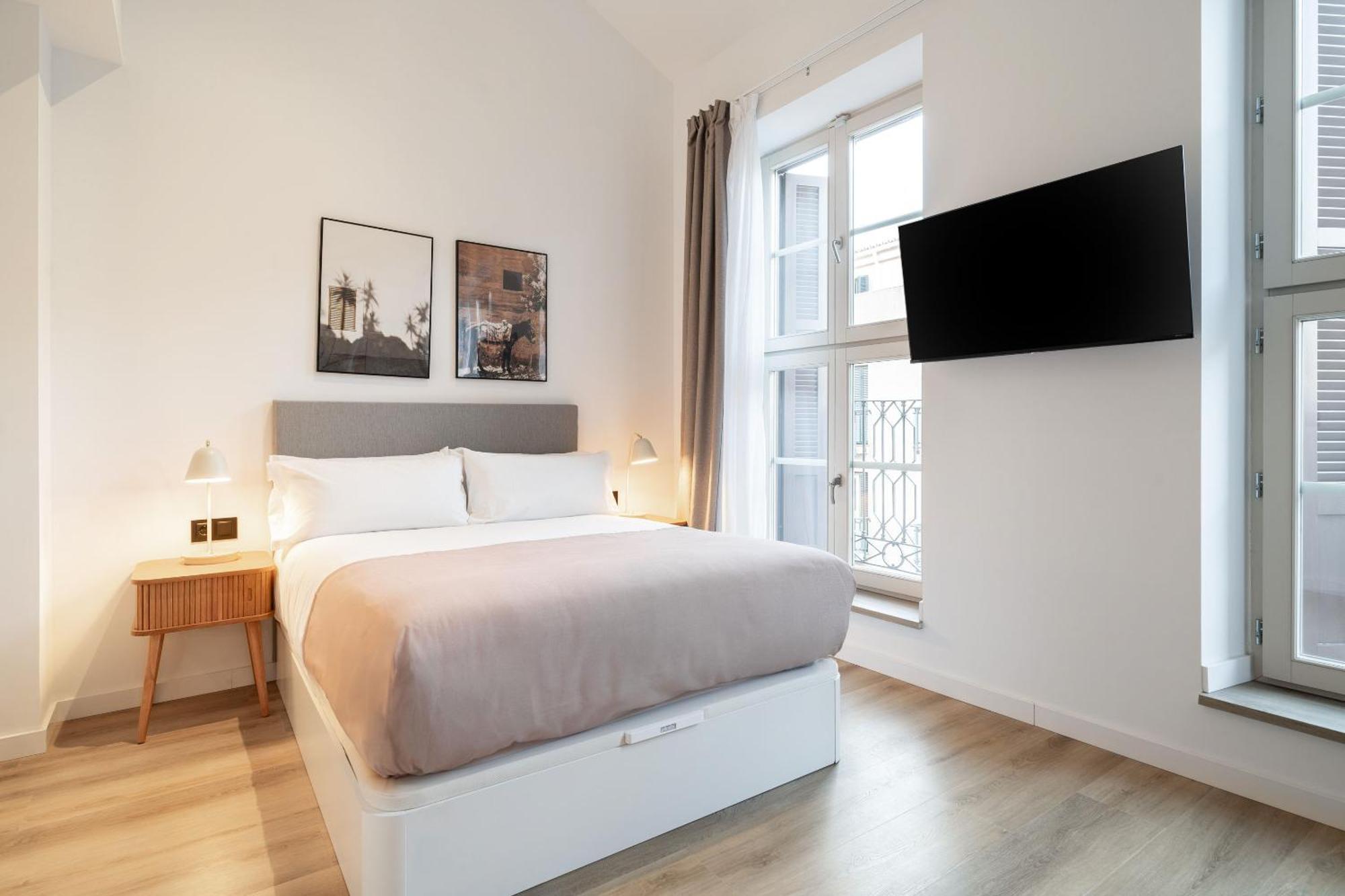 Limehome Malaga Calle Victoria 外观 照片