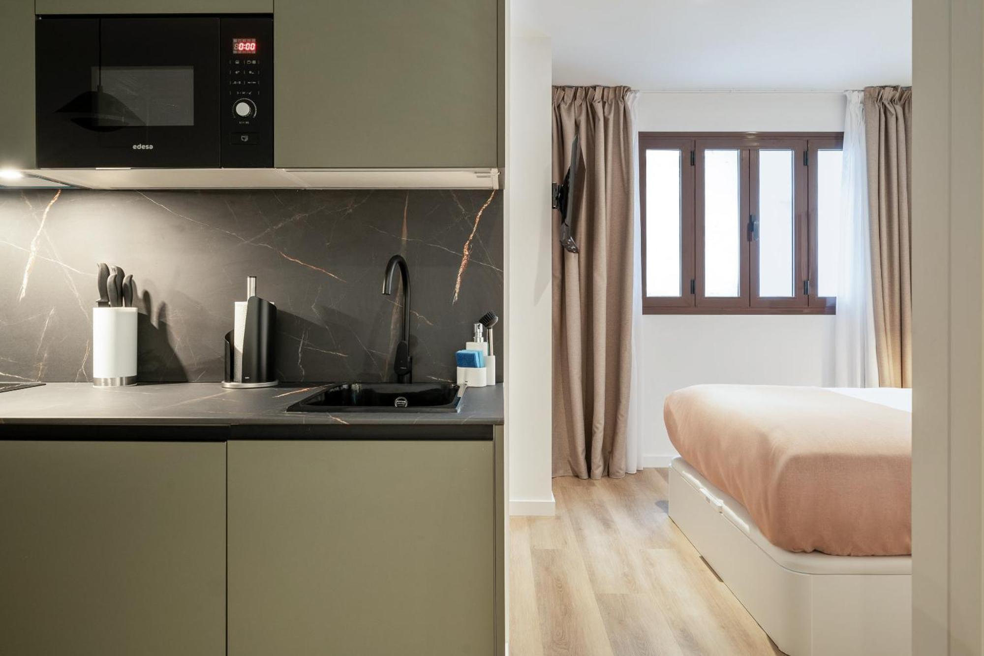 Limehome Malaga Calle Victoria 客房 照片
