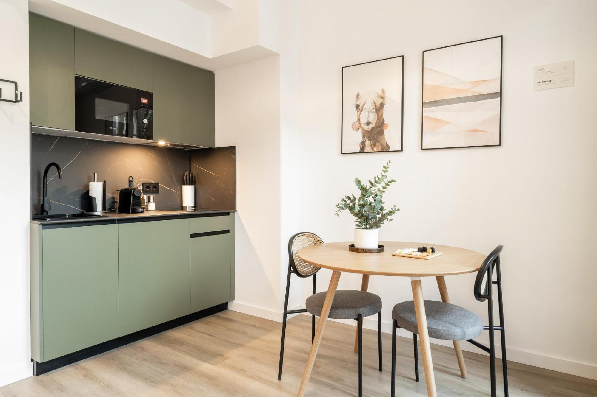 Limehome Malaga Calle Victoria 外观 照片