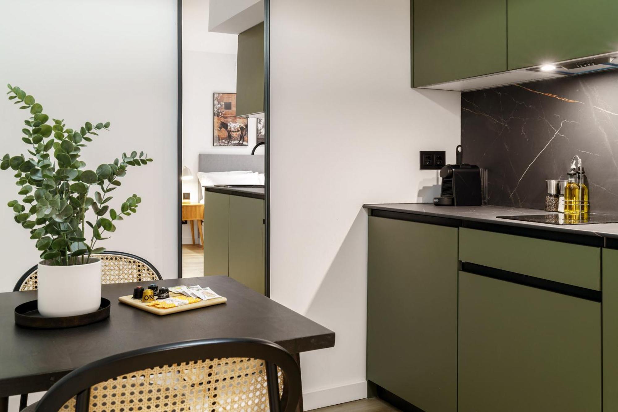 Limehome Malaga Calle Victoria 外观 照片